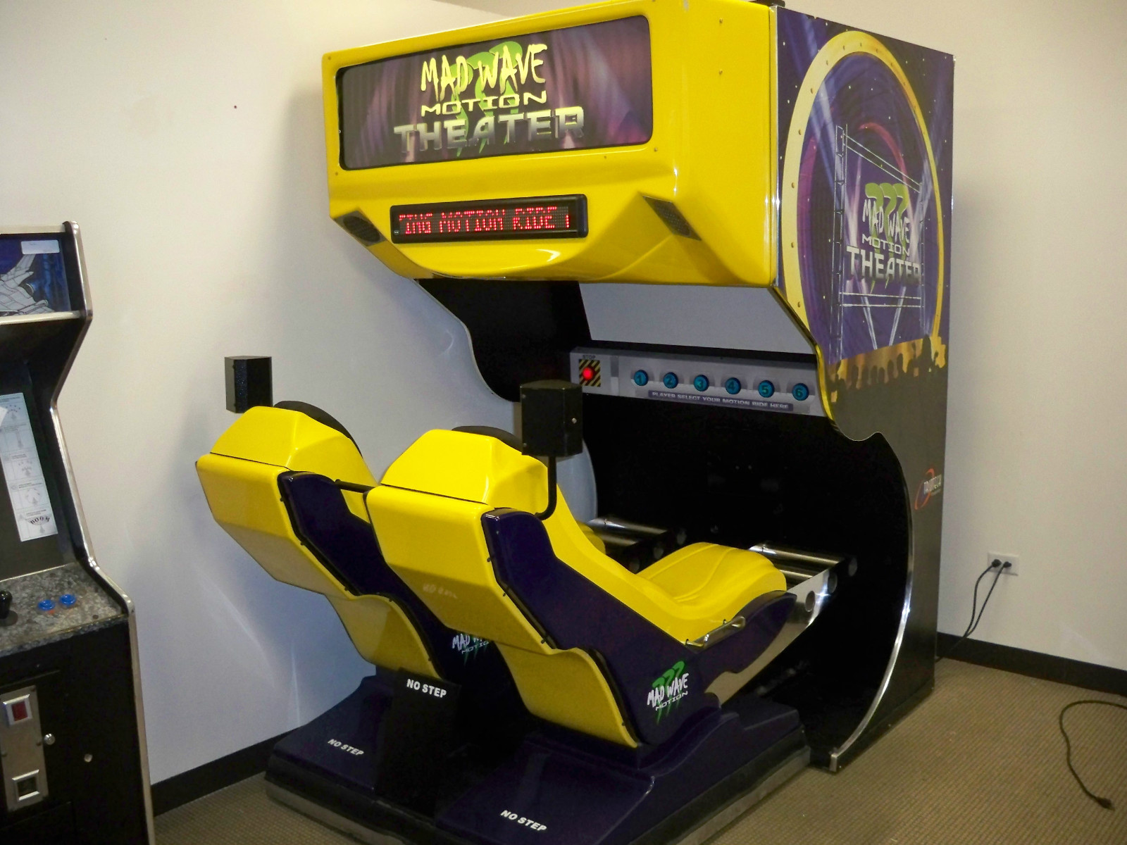 Intense Arcade Simulators : motion simulator game