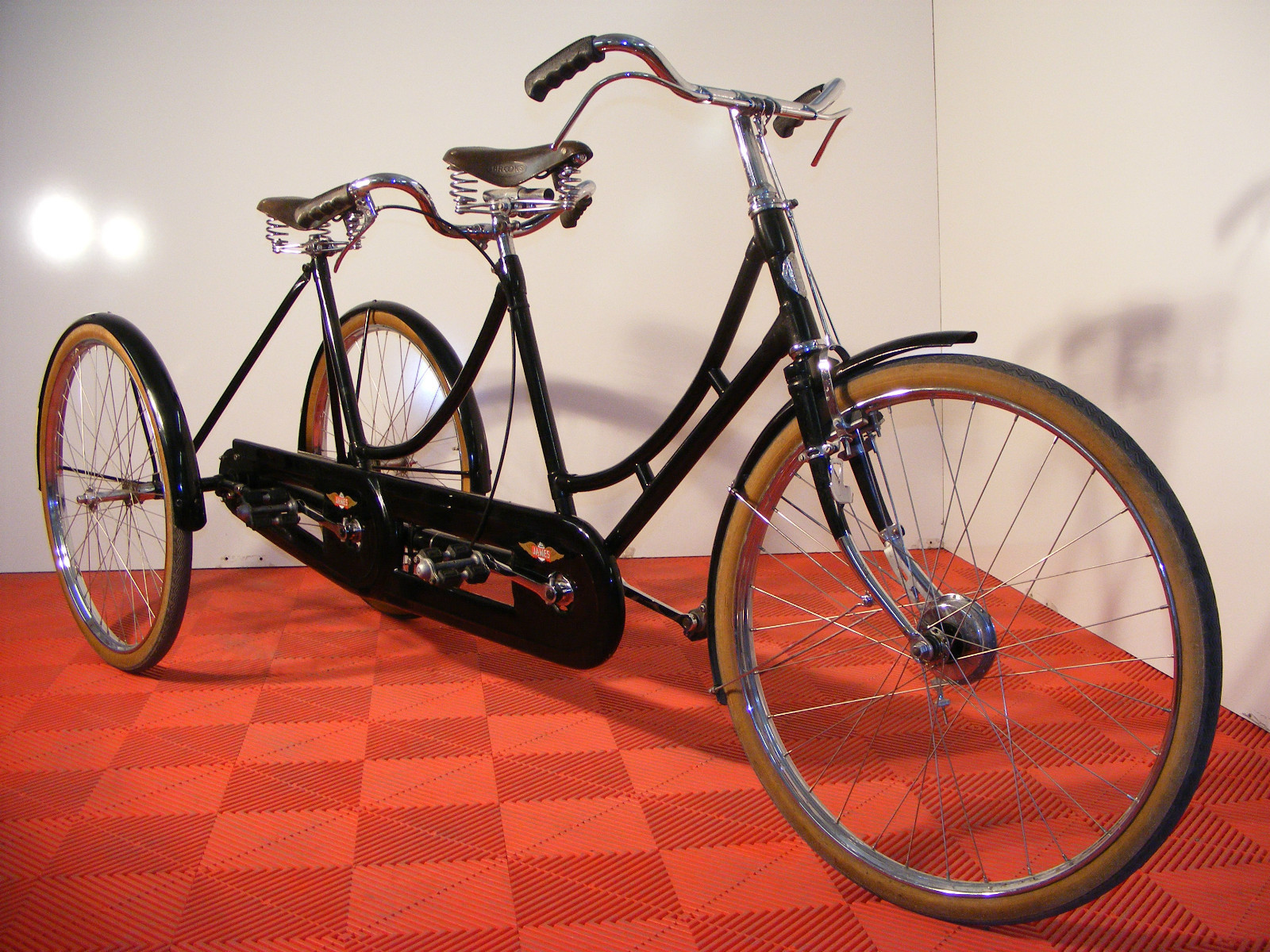 James Superlux Tricycle Greatest Collectibles