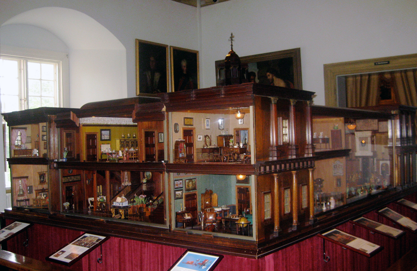 the most expensive dollhouse